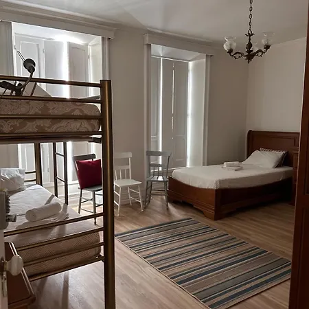 Hostel Azor International