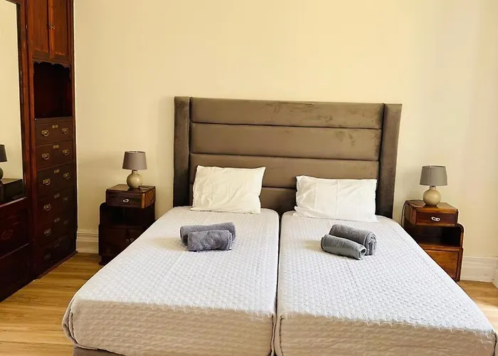 Azor International Hostel *