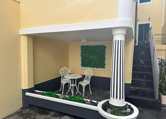 Azor International אכסניה Ponta Delgada